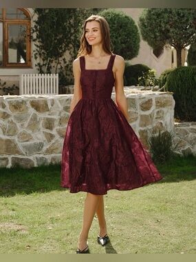 Wine Red Square Neck Jacquard Midi Dress